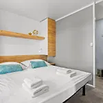 Sibenik Resort 펜션