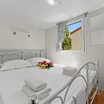 Sibenik Resort 시베니크
