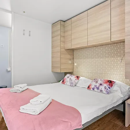 Sibenik Resort Feriehus *