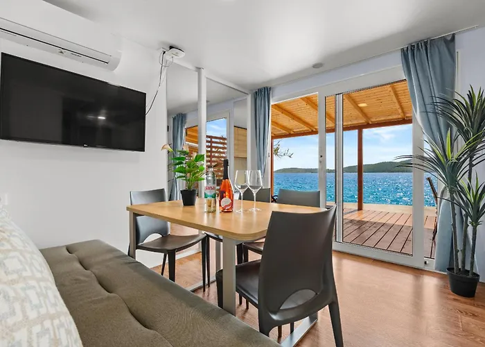 펜션 Sibenik Resort