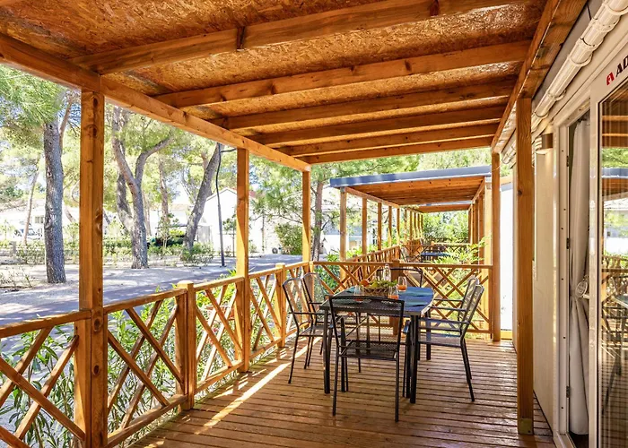 Sibenik Resort 펜션 시베니크